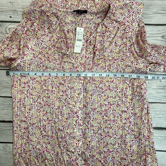 J Crew Ruffle Top in field day print - Picture 6 of 12